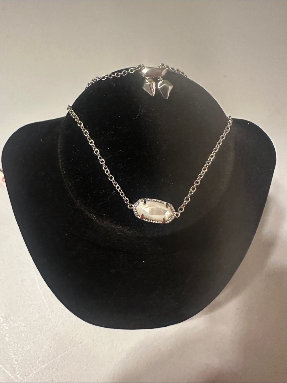 Kendra Scott Silver Bracelet with White/Crystal Oval Stone
